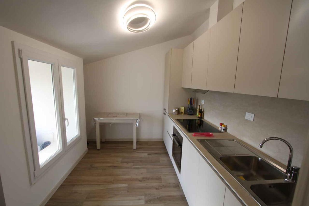 Attico Arrighi Apartment Лука Екстериор снимка
