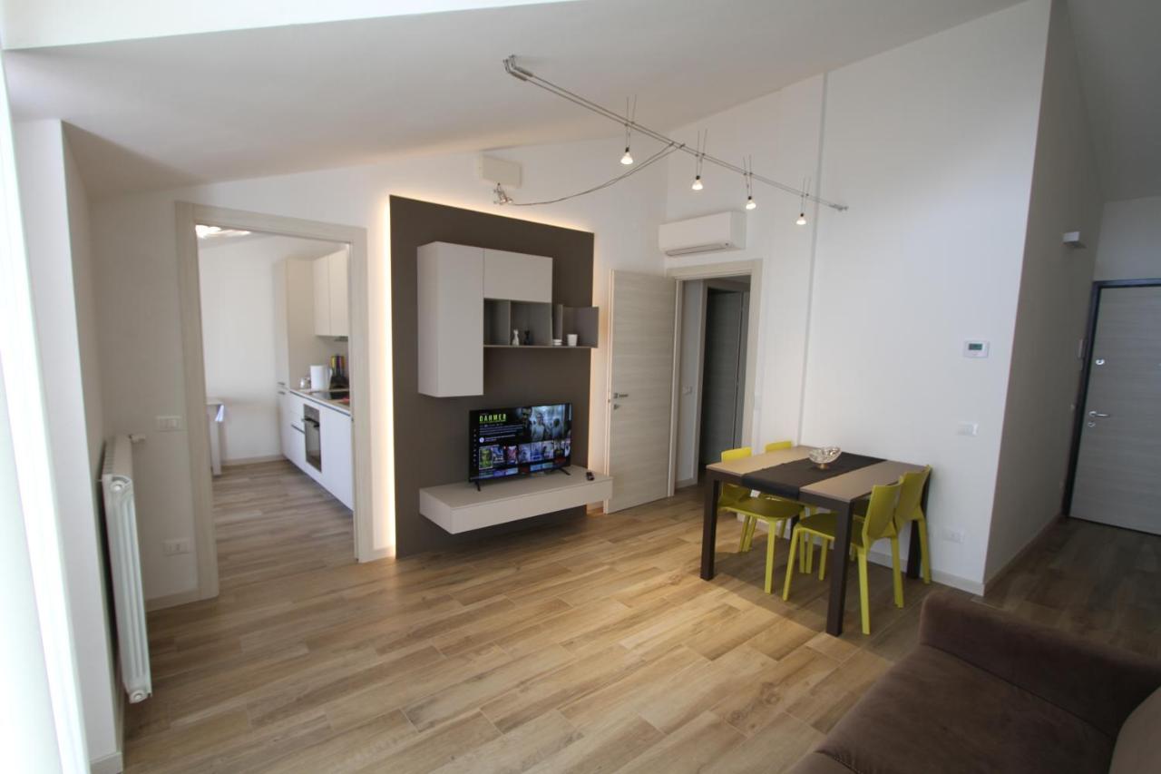 Attico Arrighi Apartment Лука Екстериор снимка